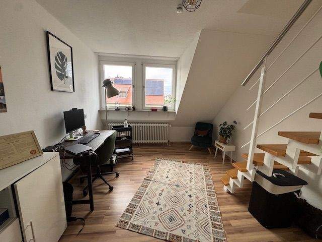 Stadtnah und im Grünen - charmante 2,5 Zimmer Maisonettewohnung mit Balkon 2 zimmer