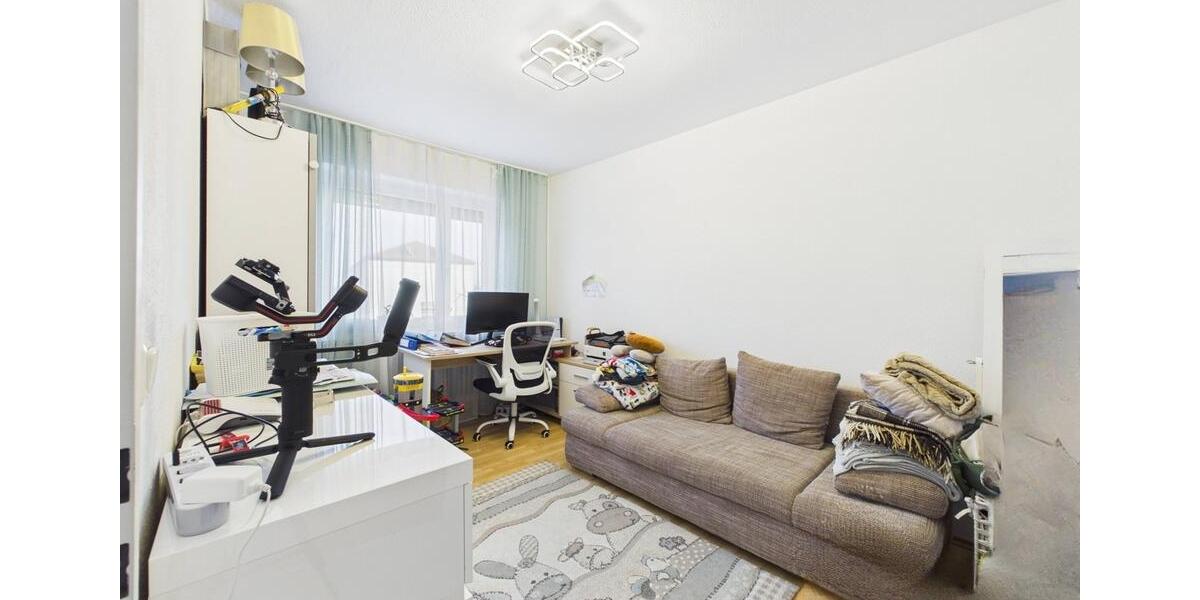 Etagenwohnung Oberasbach - 3 Zimmer, 83 m&sup2;, 850&euro; | Angebot:25649105