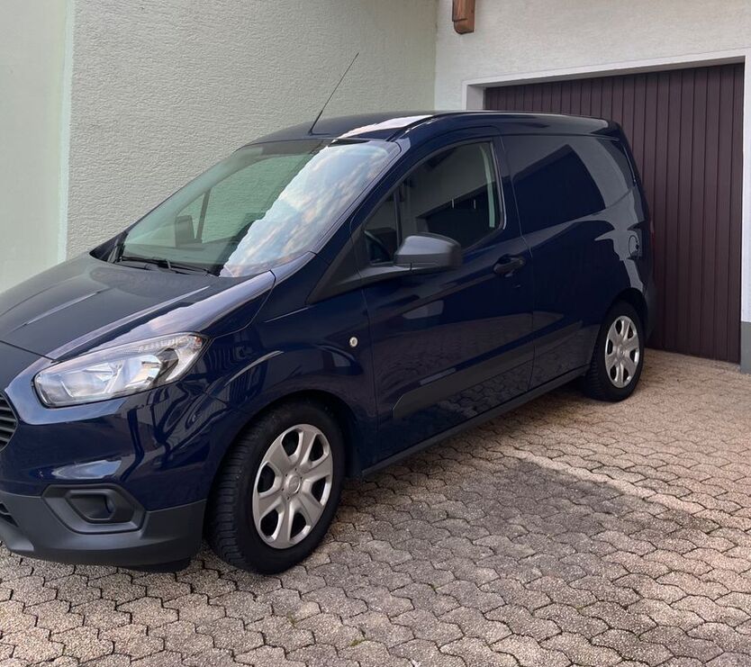 Ford Transit Courier 49.000 km 9.500 € Heroldsbach 91336