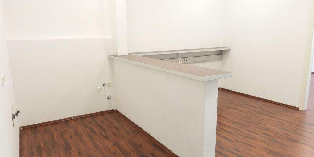 Gewerbeobjekt Nürnberg St Peter - 4 Zimmer, 128 m&sup2;, 890&euro; | Angebot:26107300