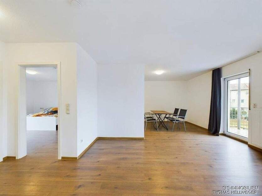 gepflegte 2-Zimmer-Wohnung mit Balkon & EBK - sofort bezugsfrei 2 zimmer