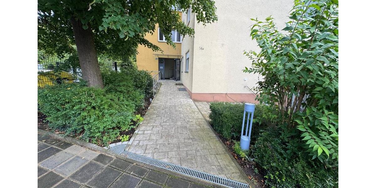 Helle, Möbliert, ruhig, zentral, am Wald, mit 2 Terrassen 2 zimmer