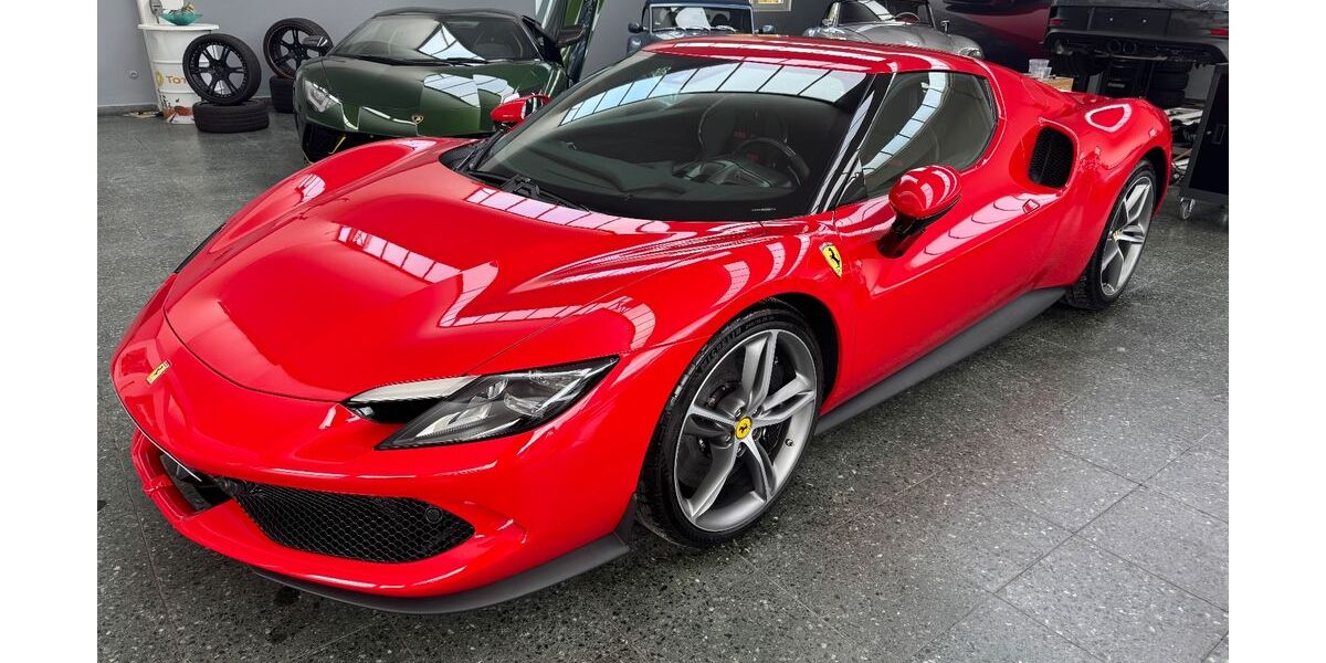 Ferrari 296 GTB 3.800 km 289.000 &euro; Roth 91154