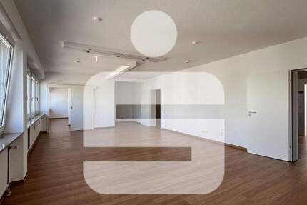 Gewerbeobjekt Erlangen Büchenbach - 9 Zimmer, 449.000&euro; | Angebot:23240853