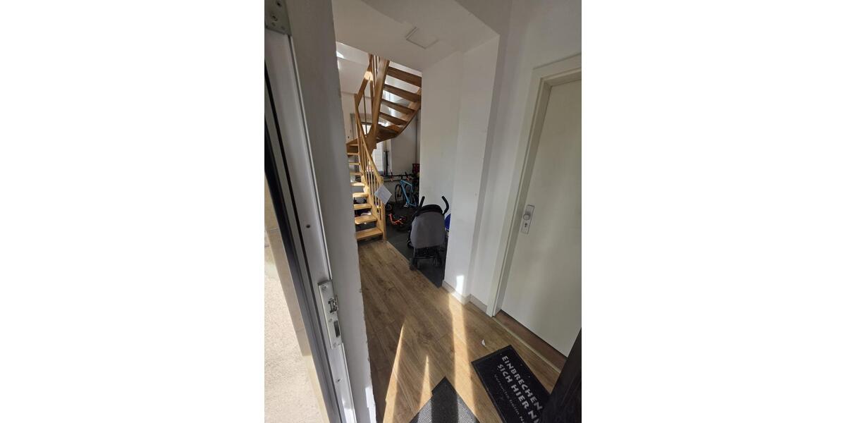 Etagenwohnung Wendelstein - 3 Zimmer, 100 m&sup2;, 1.270&euro; | Angebot:26664508