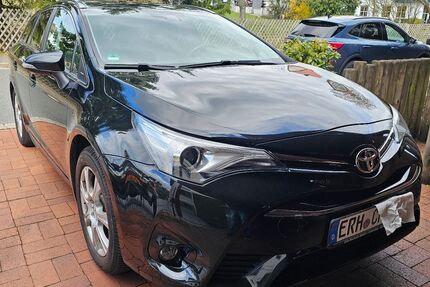 Toyota Avensis 72.000 km 14.400 &euro; Heroldsberg 90562