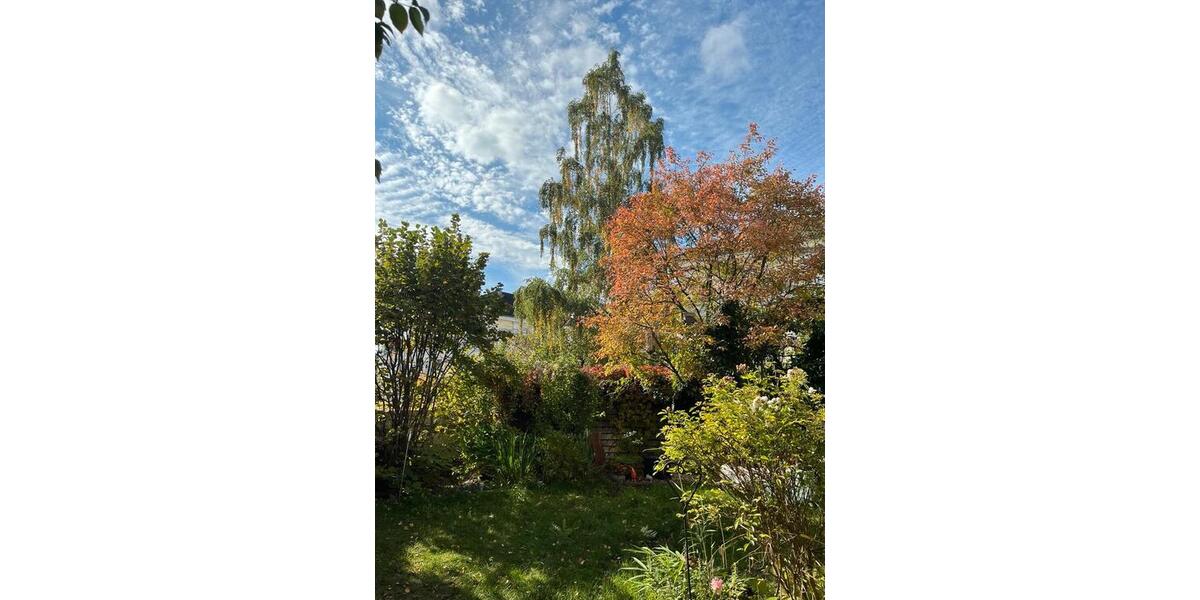 Großzügige Wohnung mit herrlichem Garten in begehrter Lage 3.5 zimmer