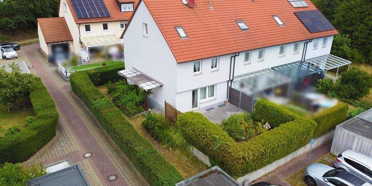 Schönes Reihenendhaus mit Garten, Garage und Stellplatz in Nürnberg-Gebersdorf 5 zimmer