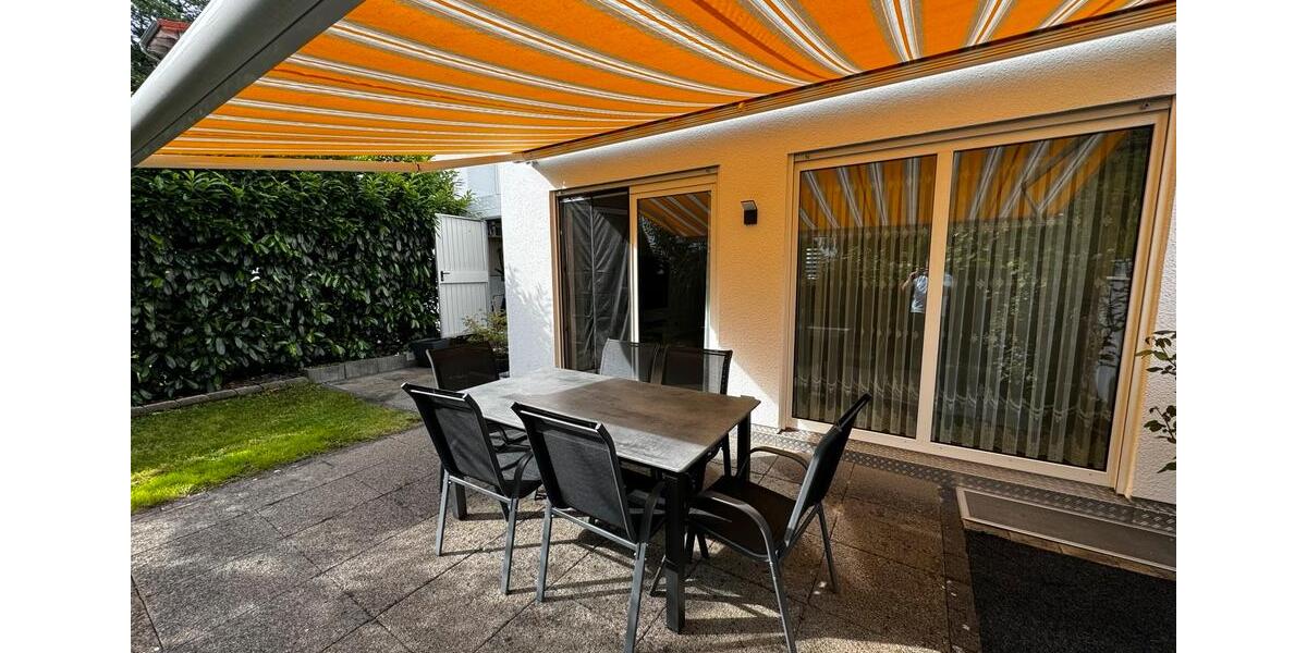 Sehr schöne DHH in Worzeldorf sehr ruhige Lage 5 zimmer