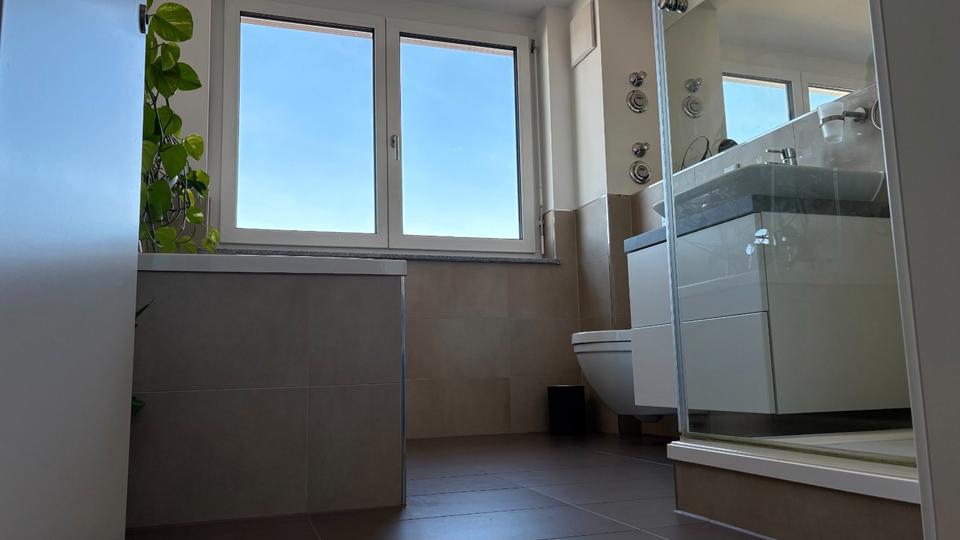 Etagenwohnung Fürth Bislohe - 4 Zimmer, 129 m&sup2;, 2.130&euro; | Angebot:26413587