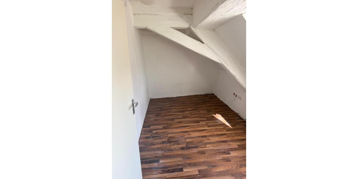 Dachgeschoßwohnung Fürth Altstadt - 2 Zimmer, 45 m&sup2;, 800&euro; | Angebot:27606417