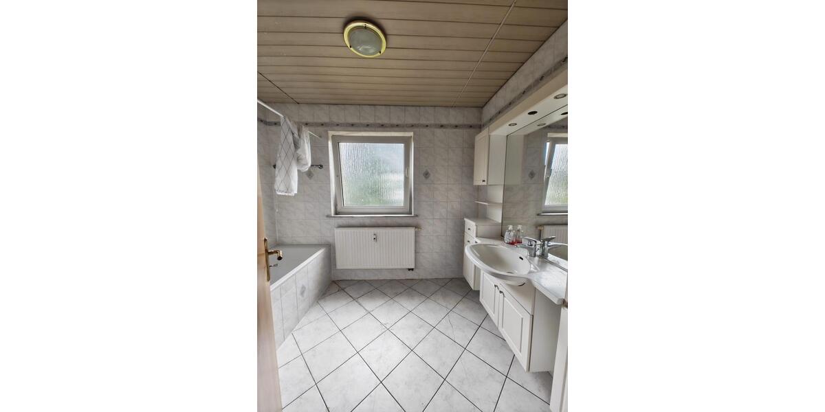 Etagenwohnung Nürnberg Altenfurt - 3 Zimmer, 60 m&sup2;, 1.100&euro; | Angebot:27545055