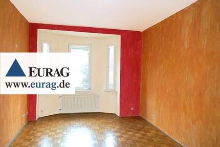 N-Rabus: Gut geschnittene 3-Zi-Whg (3.OG oh. Lift), Parkett, EBK, Balkon - sanierungsbedürftig 3 zimmer