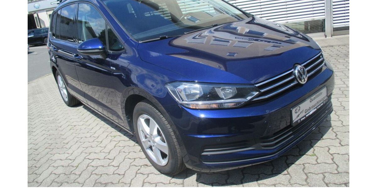 VW Touran 148.130 km 11.520 &euro; Erlangen 91052