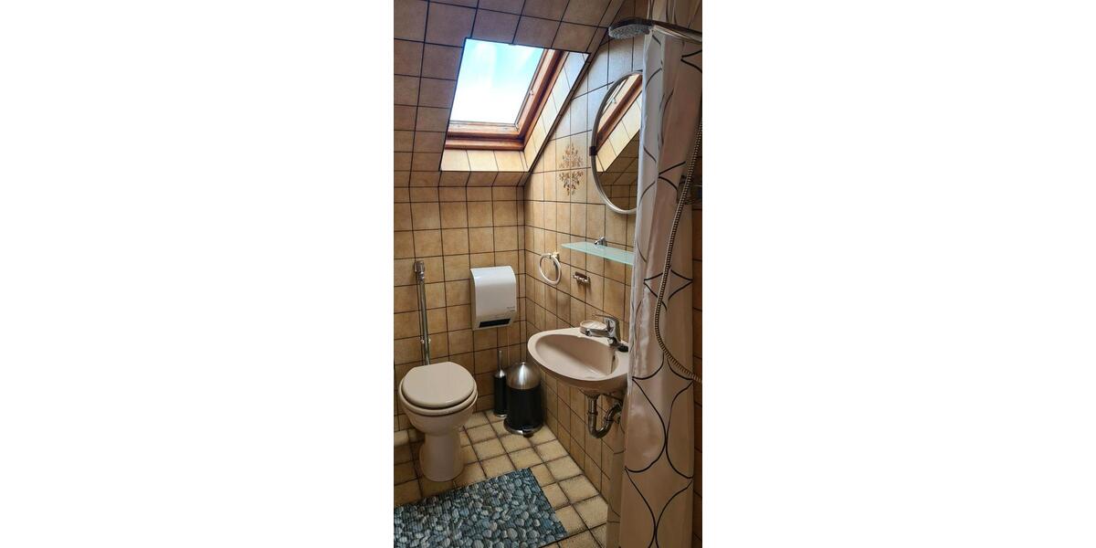 Dachgeschoßwohnung Fürth Atzenhof - 1 Zimmer, 35 m&sup2;, 610&euro; | Angebot:27551793