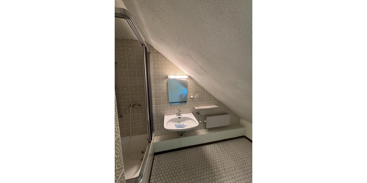 Reihenhaus Schwaig Bei Nürnberg - 5.5 Zimmer, 150 m&sup2;, 480.000&euro; | Angebot:27155364