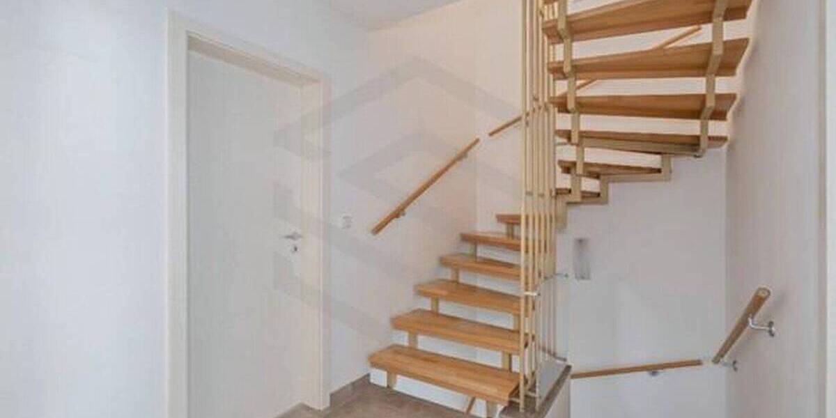 Reihenmittelhaus Nürnberg Großreuth b Schweinau - 5 Zimmer, 138 m&sup2;, 739.000&euro; | Angebot:26253565
