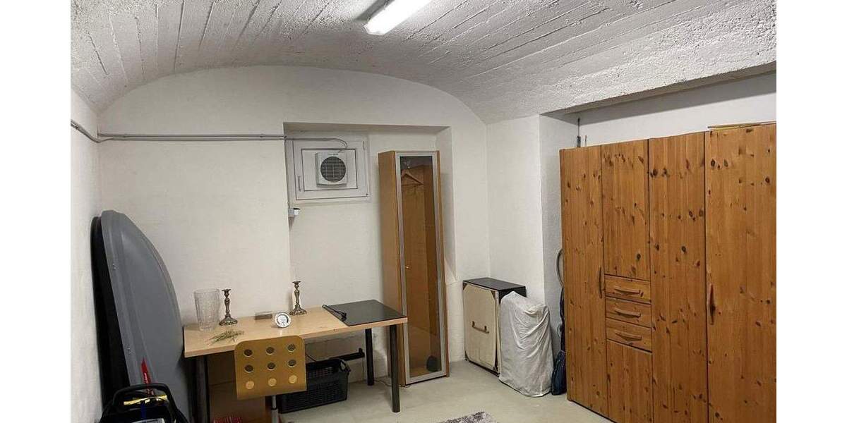 Exklusive EG-Wohnung mit Hauscharakter: 46 m² überdachte Terrasse, Garten, A+ Energie, 2 Carports 4 zimmer