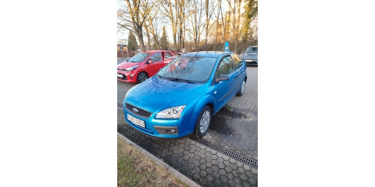 Ford Focus 82.000 km 2.999 &euro; Nürnberg 90473