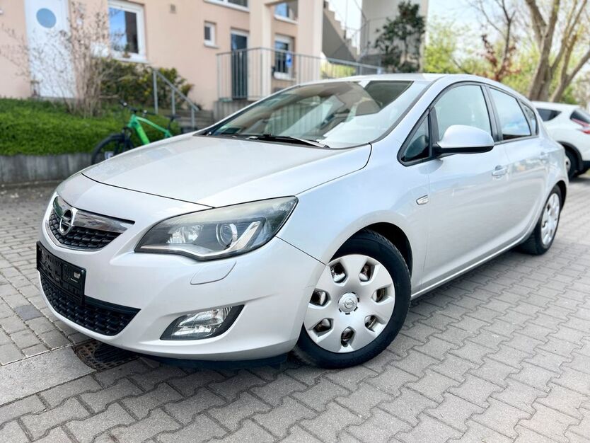 Opel Astra 220.000 km 2.900 € Nürnberg 90427