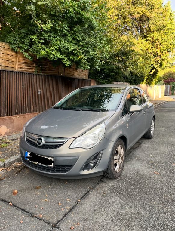 Opel Corsa 140.000 km 2.800 € Nürnberg 90480