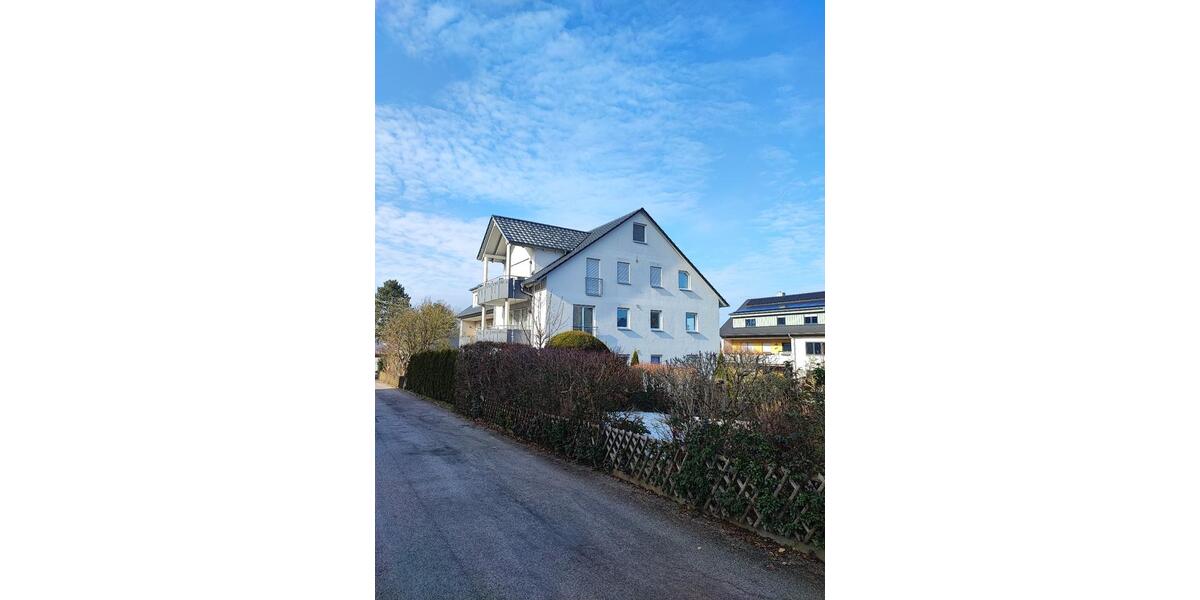 Dachgeschoßwohnung Heroldsbach - 3.5 Zimmer, 106 m&sup2;, 1.230&euro; | Angebot:26119763