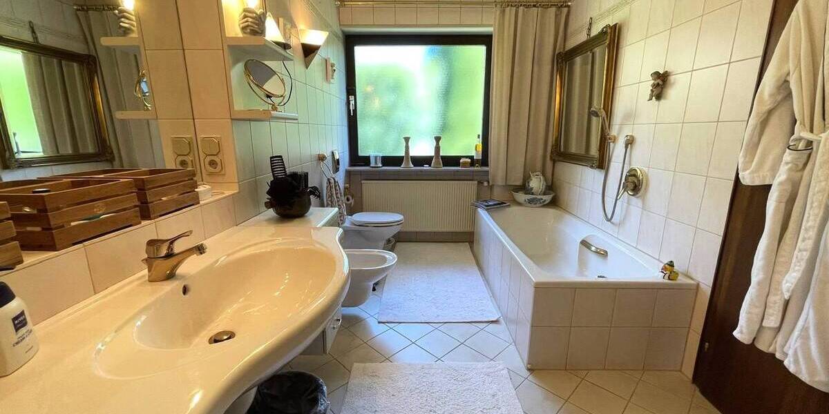 Bungalow Röthenbach an der Pegnitz Röthenbach - 4 Zimmer, 200 m&sup2;, 790.000&euro; | Angebot:26916372
