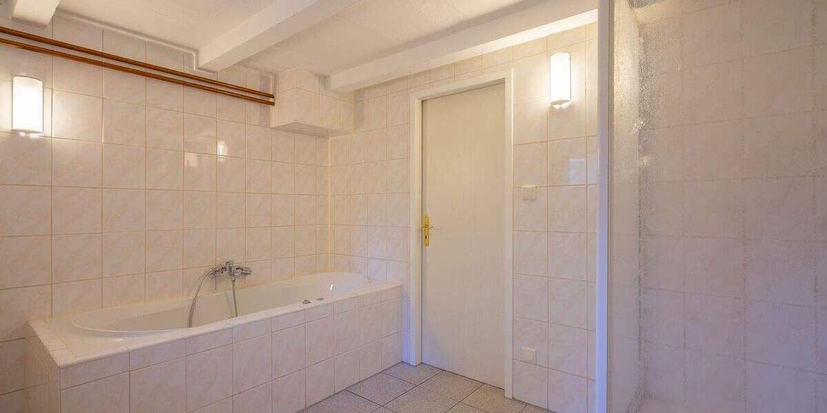 Etagenwohnung Nürnberg Zerzabelshof - 6 Zimmer, 112 m&sup2;, 399.000&euro; | Angebot:25771496