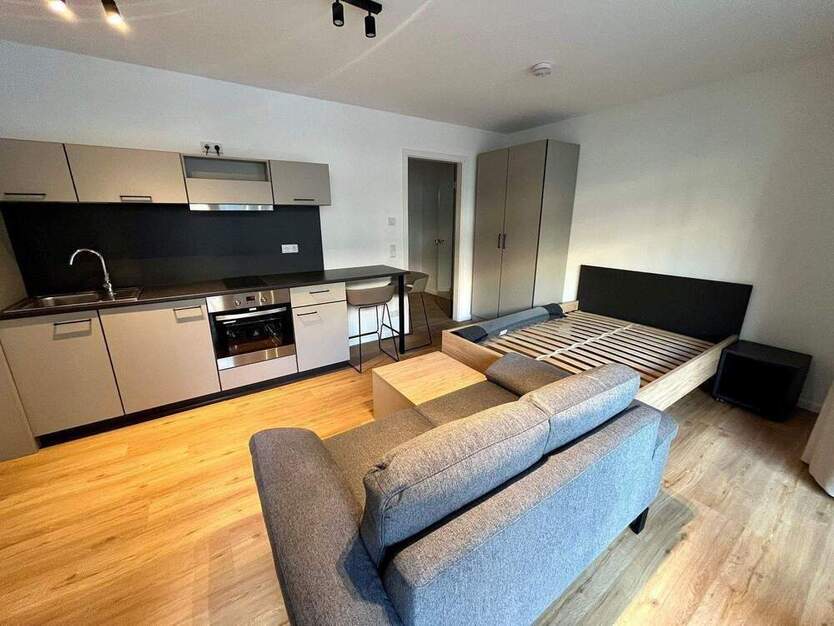 Erstbezug! Möblierte 1-Zimmer-Wohnung mit Balkon!