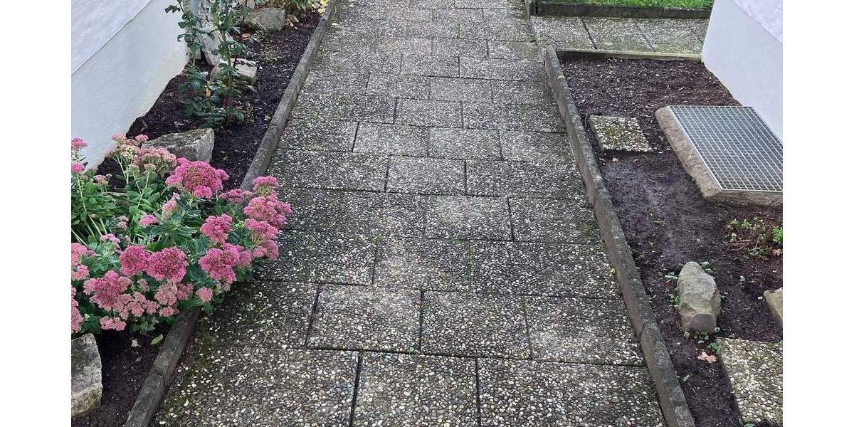 Renovierte 3-Zi.-DGW mit Gartenanteil - 91056 Erlangen-Hüttendorf 3 zimmer