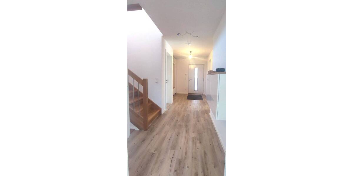 Einfamilienhaus Oberreichenbach - 5 Zimmer, 177 m&sup2;, 2.650&euro; | Angebot:26657299