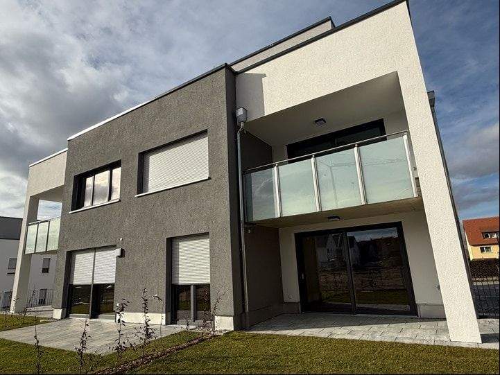 Etagenwohnung Roßtal - 2 Zimmer, 59 m&sup2;, 319.000&euro; | Angebot:25670920