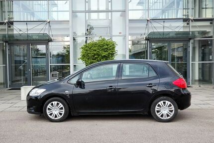 Toyota Auris 52.000 km 6.190 &euro; Nürnberg 90431