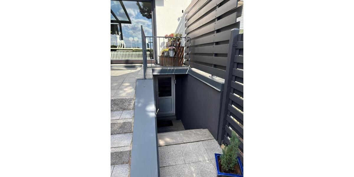 Reihenmittelhaus renoviert in Nürnberg Fischbach 4 zimmer