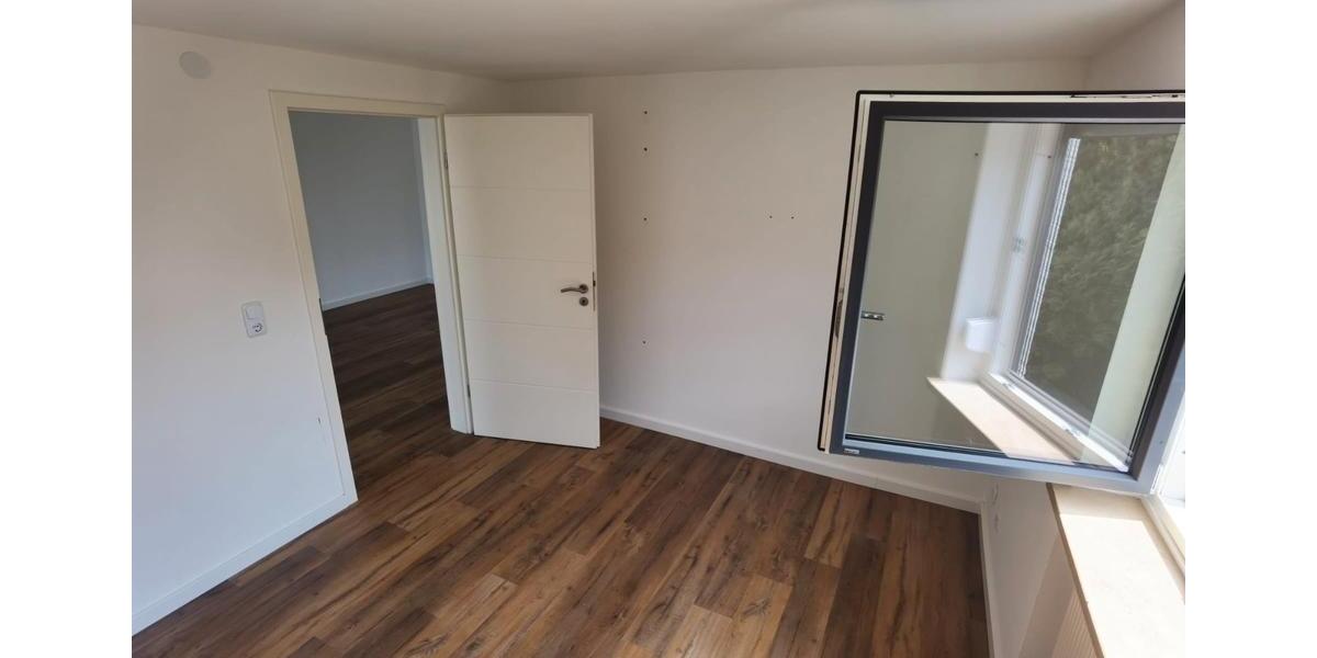 Dachgeschoßwohnung Burgthann - 3 Zimmer, 66 m&sup2;, 214.000&euro; | Angebot:26603073