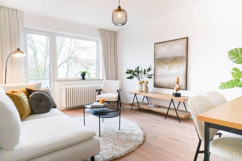 Frisch renoviertes Reihenhaus in Nürnberg-Laufamholz - Perfekt für Familien