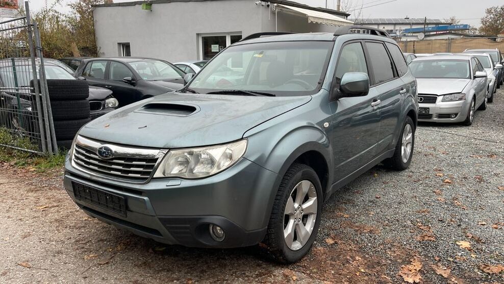 Subaru Forester 212.000 km 2.990 € Fürth 90763