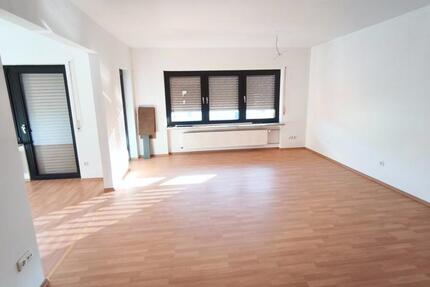 Wohnung Neunkirchen am Brand - 3 Zimmer, 125 m&sup2;, 950&euro; | Angebot:24849348
