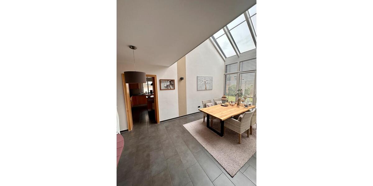 Einfamilienhaus Berg bei Neumarkt in der Oberpfalz - 7 Zimmer, 199 m&sup2;, 2.500&euro; | Angebot:27614304