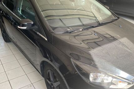Ford Focus 131.000 km 5.350 &euro; Fürth 90763
