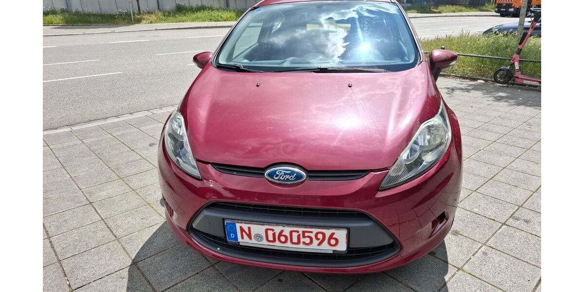 Ford Fiesta 118.972 km 2.350 &euro; Oberasbach 90522