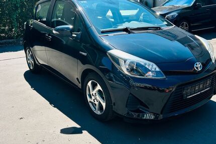 Toyota Yaris 171.300 km 7.999 &euro; Nürnberg 90429