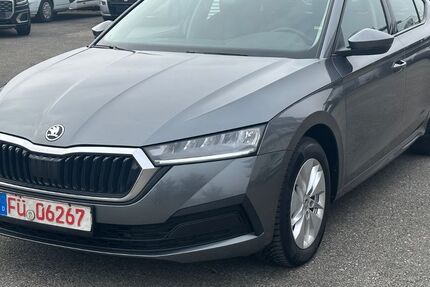 Skoda Octavia 105.419 km 17.719 &euro; FÜRTH 90763
