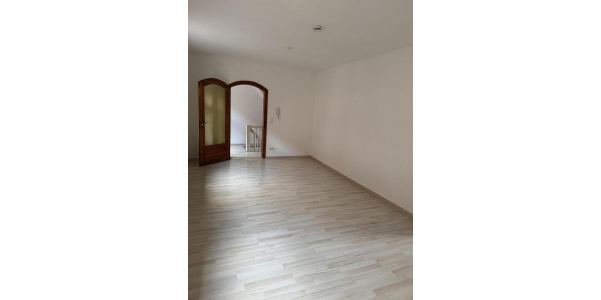 Reihenhaus Buckenhof - 3.5 Zimmer, 102 m&sup2;, 1.680&euro; | Angebot:22250500