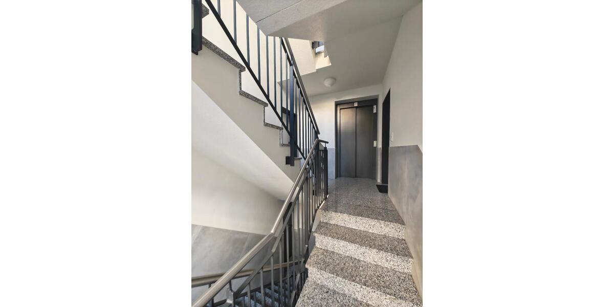 Nürnberg West - helle, freundliche 2-Zimmer Wohnung mit Aufzug und Balkon in Top-Lage 2 zimmer