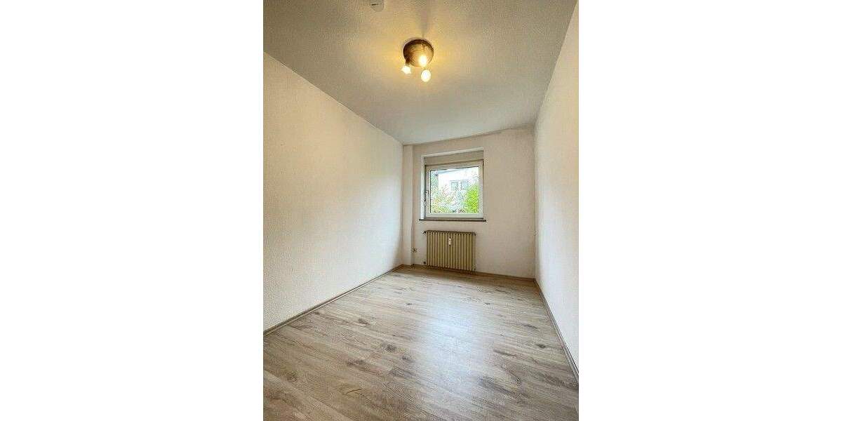 Mehrfamilienhaus, Wohnhaus Nürnberg Falkenheim - 7 Zimmer, 136 m&sup2;, 538.000&euro; | Angebot:23465019
