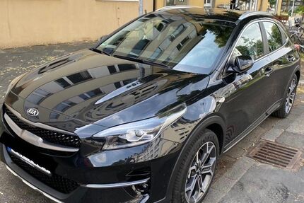 Kia XCeed 93.000 km 18.400 &euro; Nürnberg 90408