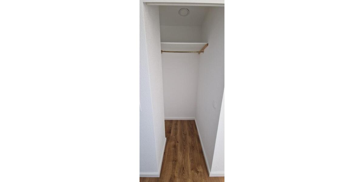 Dachgeschoßwohnung Oberasbach - 3 Zimmer, 86 m&sup2;, 940&euro; | Angebot:27616434