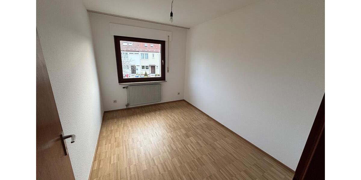 Reihenhaus Nürnberg Holzheim - 6 Zimmer, 120 m&sup2;, 1.700&euro; | Angebot:26048184