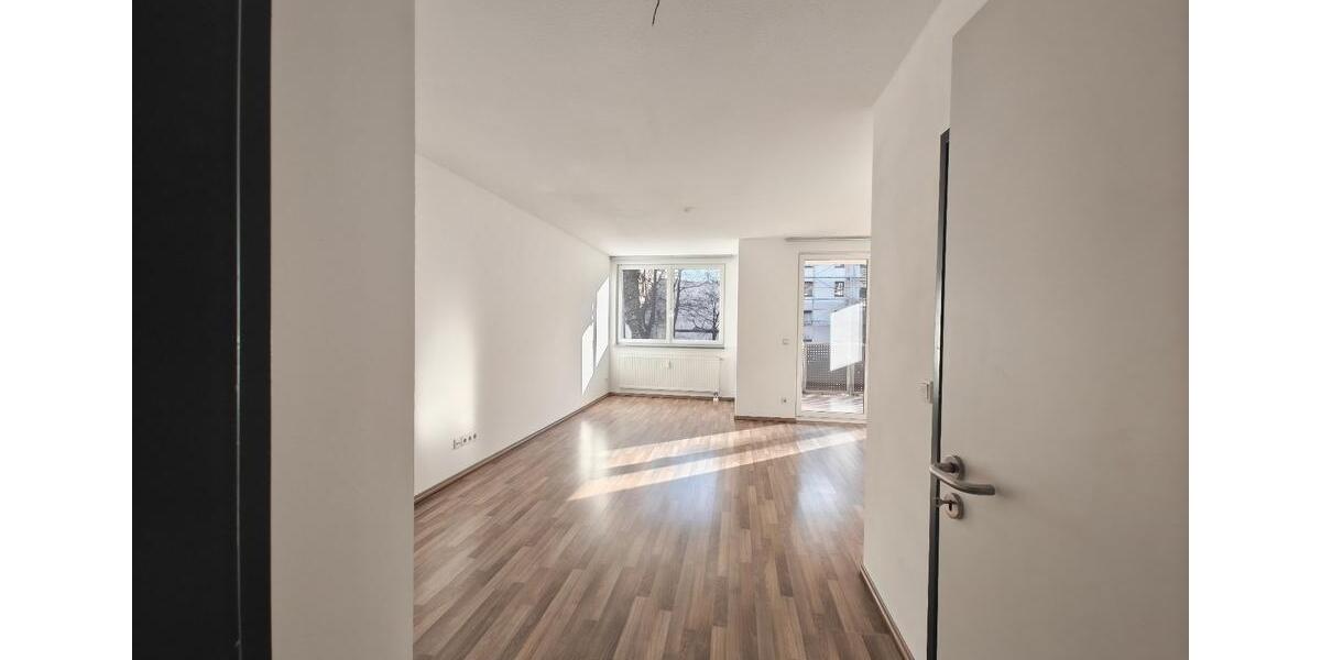 Nürnberg West - helle, freundliche 2-Zimmer Wohnung mit Aufzug und Balkon in Top-Lage 2 zimmer